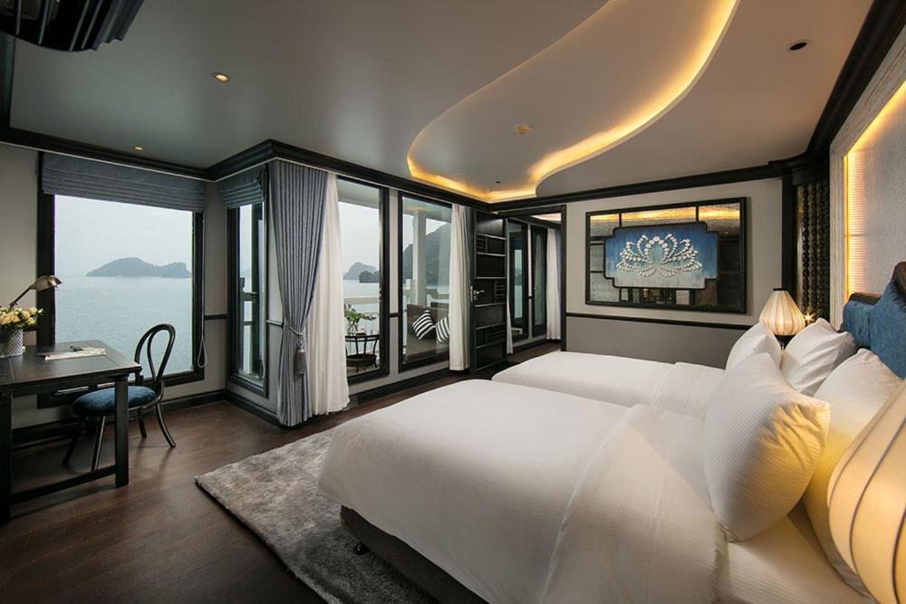 Lapinta Luxury Cruises Ha Long Exterior photo