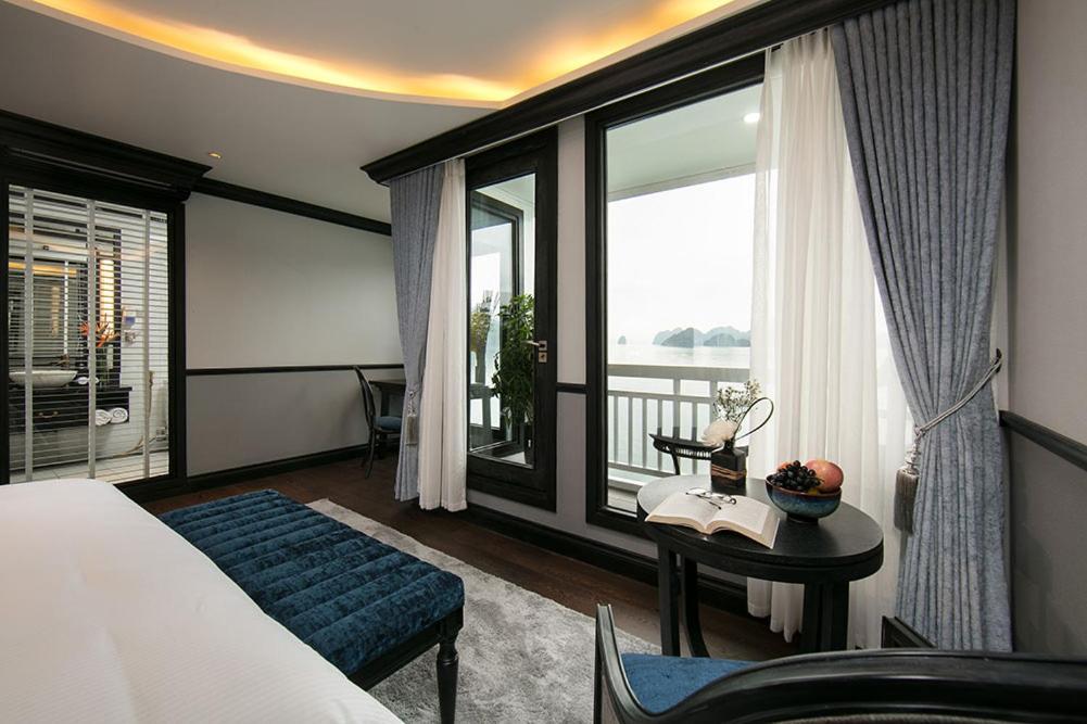 Lapinta Luxury Cruises Ha Long Exterior photo