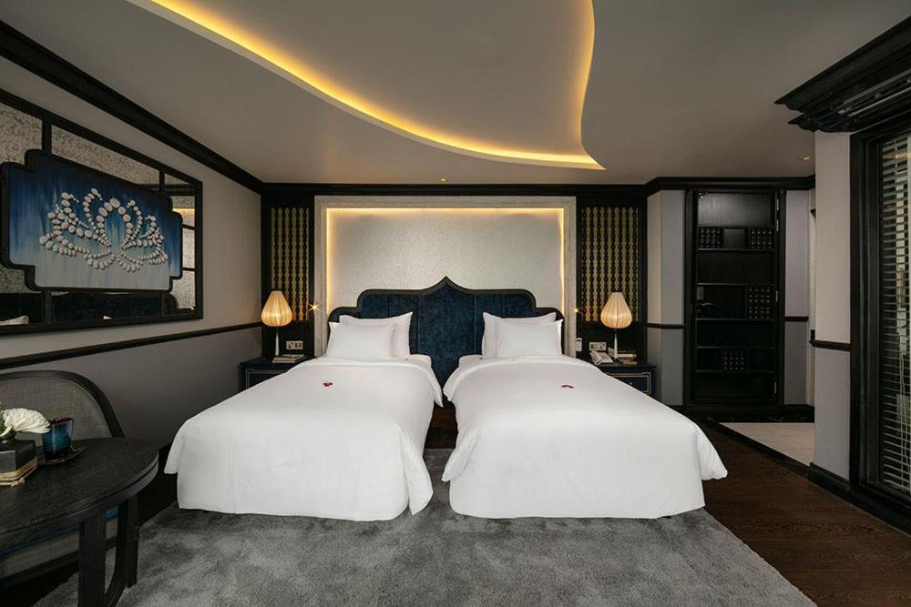 Lapinta Luxury Cruises Ha Long Exterior photo